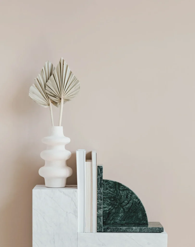 Arizon Estudio Servicios Home Staging - Jarron y Libros